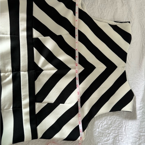 Cleo sleeveless business dress - Picture 3 of 5